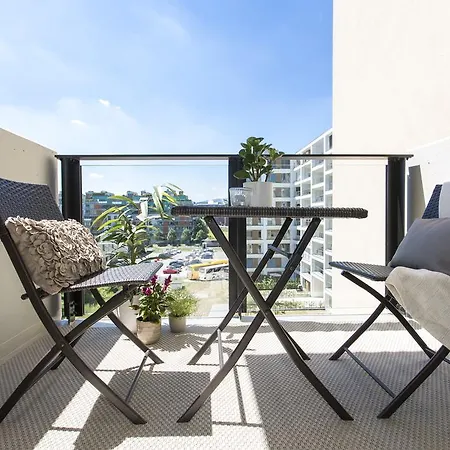 Appartement Bohemian Interior In City's Trendiest Location