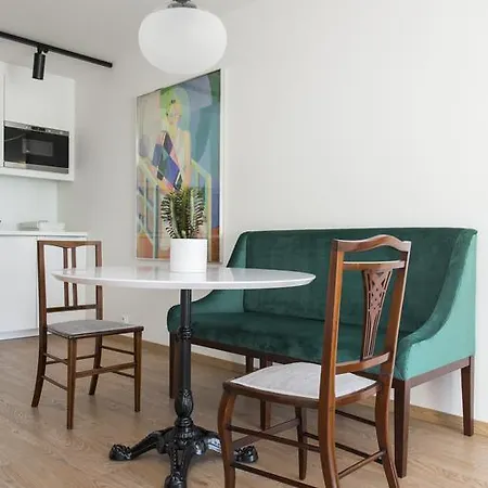 Bohemian Interior In City's Trendiest Location