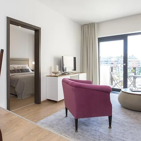Bohemian Interior In City's Trendiest Location *
